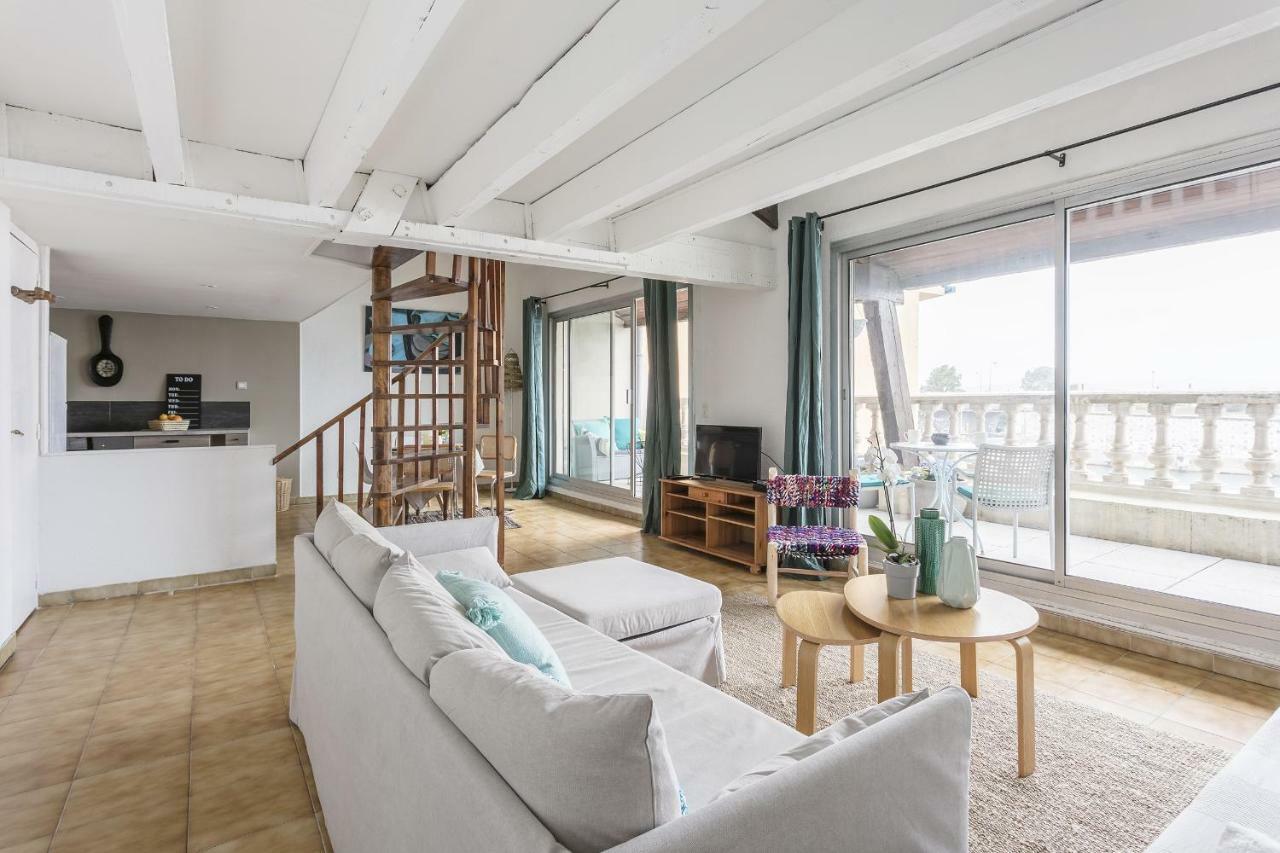 T3 Avec Terrasse Avec Vue Exceptionnelle Sur Les Quais De Sete Apartment Exterior photo